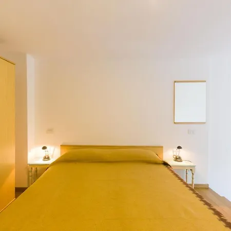 Mono Patrizia Apartman Marciana