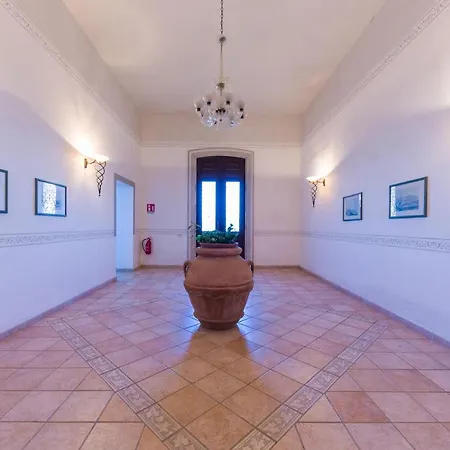 Mono Patrizia Apartment